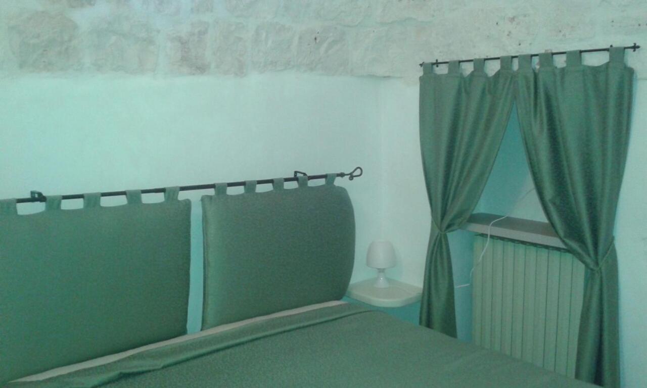 Trullo Sonia Nella Valle D'Itria Di Cisternino Villa Exterior foto
