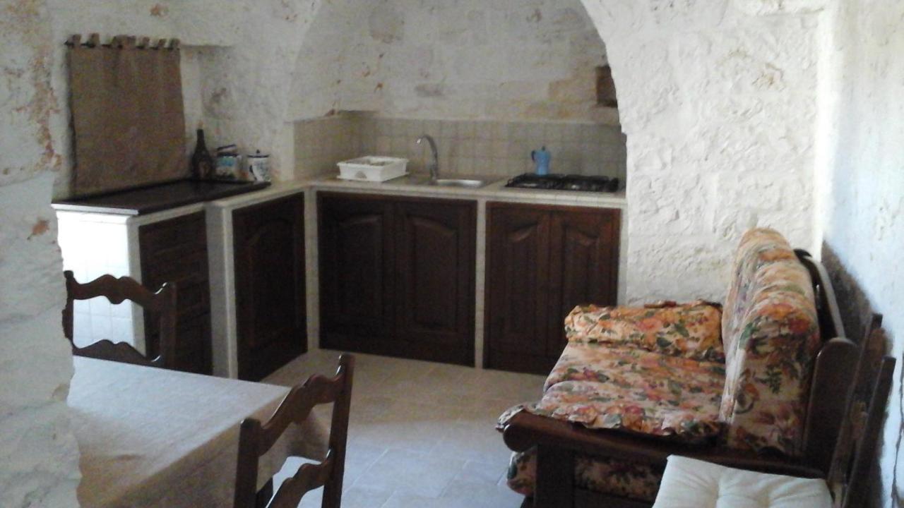 Trullo Sonia Nella Valle D'Itria Di Cisternino Villa Exterior foto